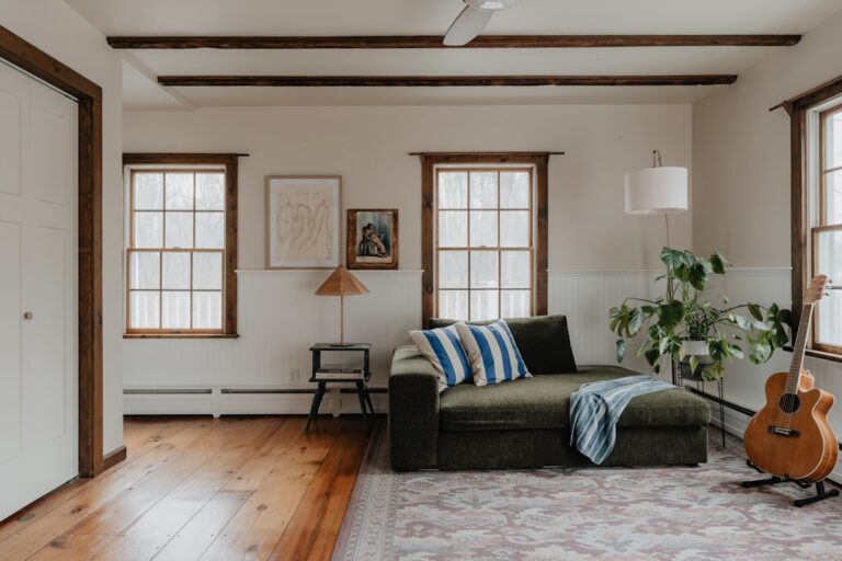 Top Tips for Choosing the Perfect Rug for Your Living Room